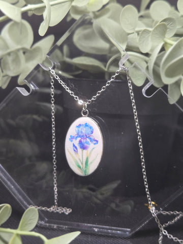 Cameo Pendant Necklace Blue