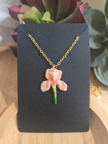 Iris Petal Drop Necklace Soft Pink